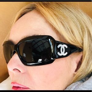 Chanel sunglasses beautiful perfect
